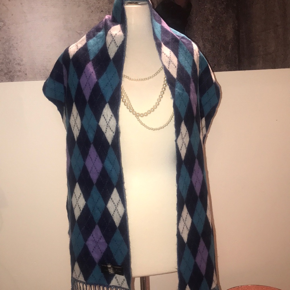 Classic teal and navy purple and white fleece car